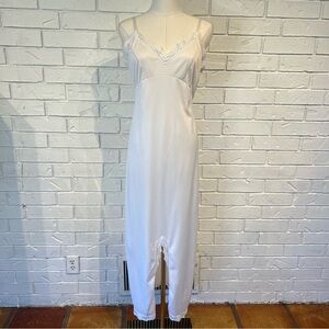 Vintage JCPenney Ivory Full Length Slip Lace Front Slit 36 Bust M